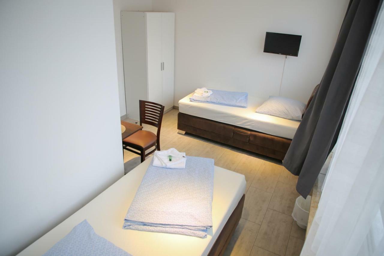 Franken Motel Fürth Εξωτερικό φωτογραφία